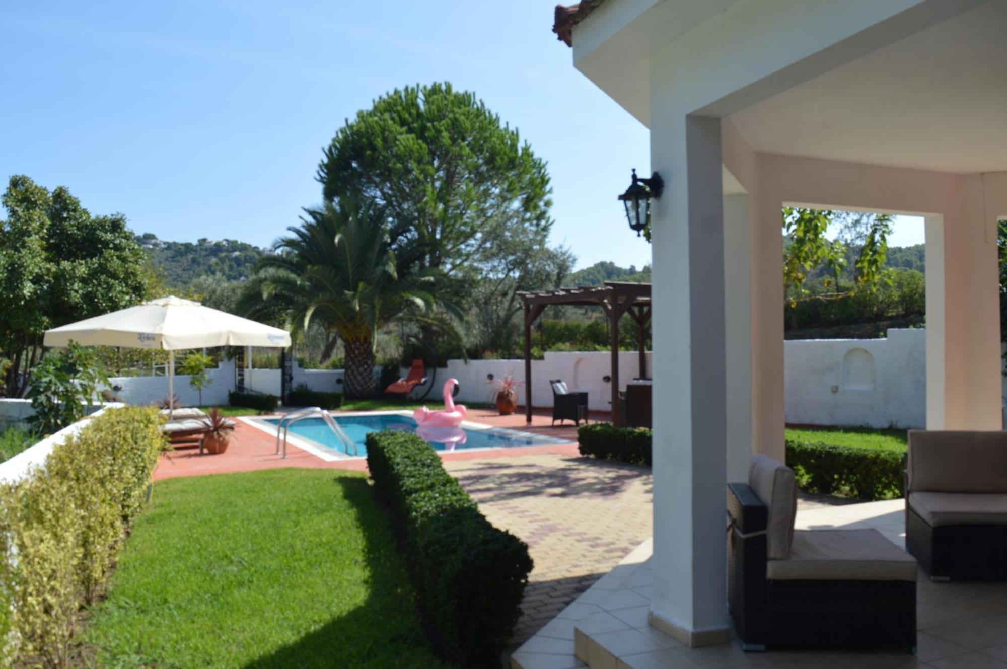 Villa Platanias Agia Paraskevi  Exteriér fotografie